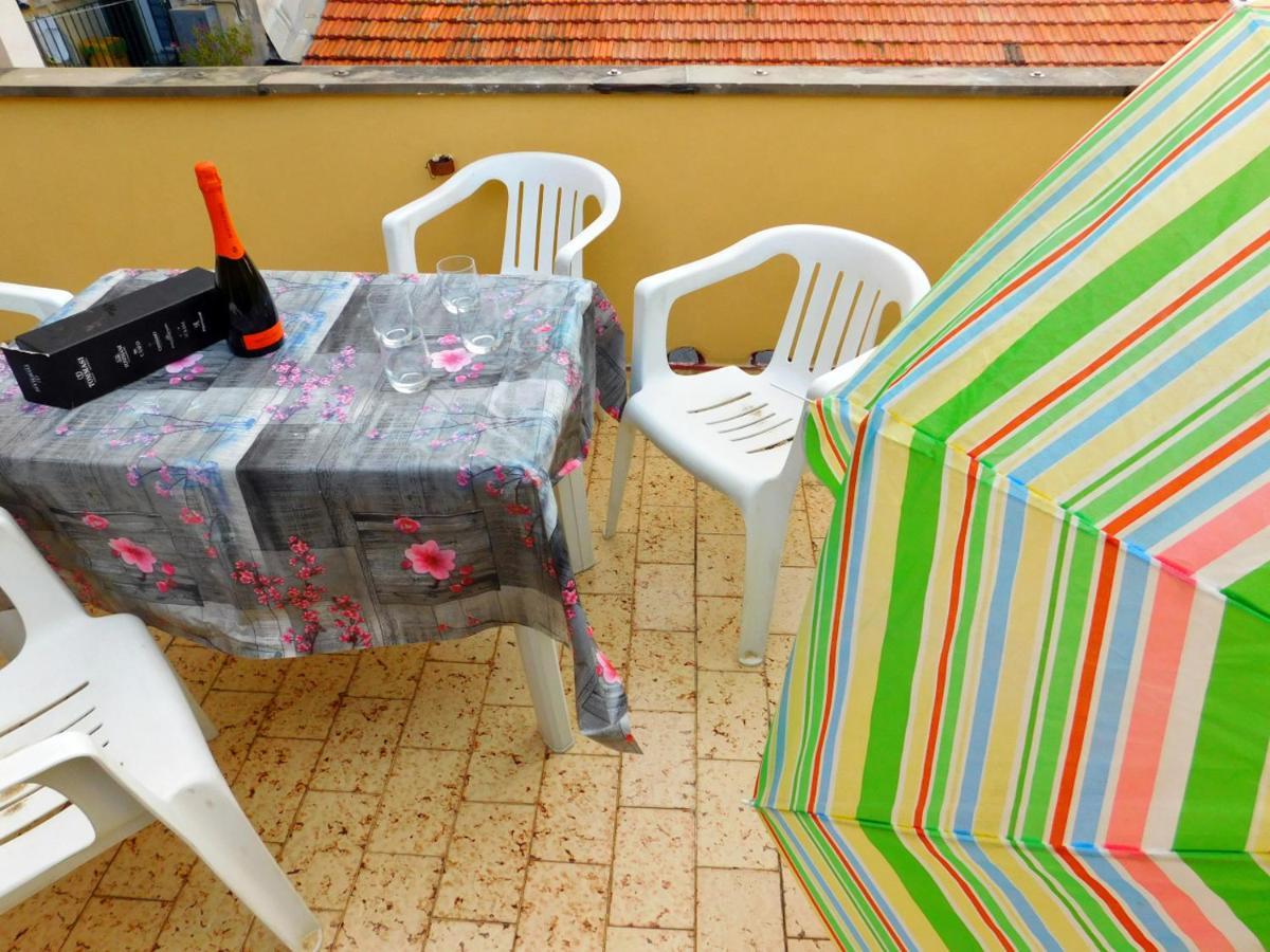 Terrazza Attrezzata, Levanto Bagian luar foto